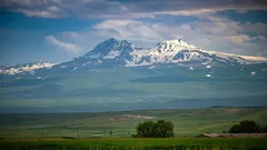 Es gibt einen Ort in Armenien, an dem Autos von selbst bergauf fahren: Wissenschaftler streiten sich bis heute darüber